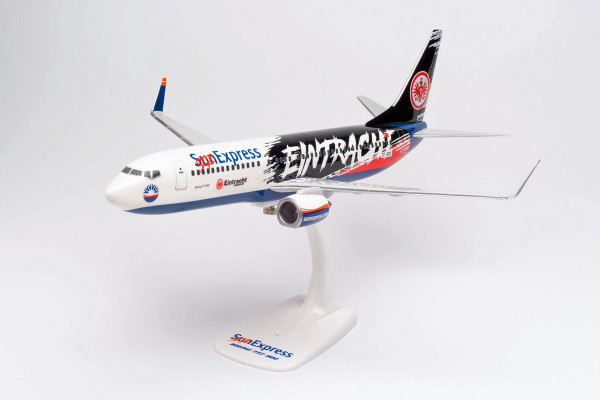 Herpa Wings 613125 - Sun Express Boeing 737-800 “Eintracht Frankfurt - SGE Express” - TC-SPC - 1:100