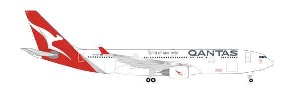 Herpa Wings 535854 - Qantas Airbus A330-200 – VH-EBO “Kimberley” - 1:500