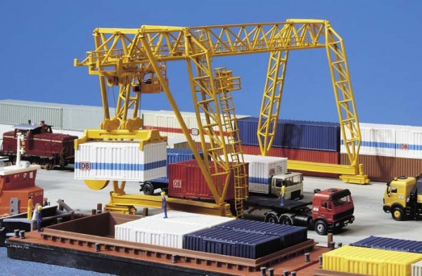 Kibri 38530 (8530) - Demag Containerkran - H0