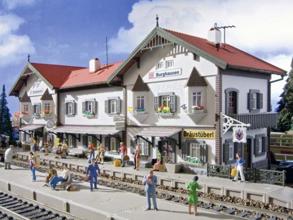 Vollmer 43522 - Bahnhof "Burghausen" - H0