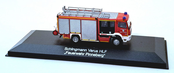 Rietze 72917 - Schlingmann Varus HLF Feuerwehr Pinneberg - 1:87 - Einsatzserie