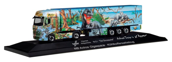 Herpa 121934 - Mercedes-Benz Actros Gigaspace Kühlkoffer-Sattelzug &quot;Herpa Weltgeschichte Nr. 5.1, Di