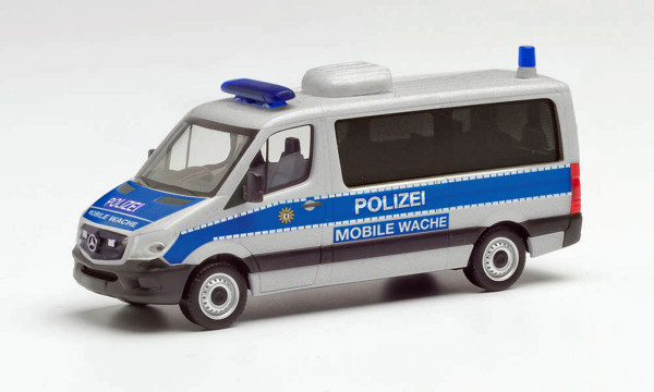 Herpa 095747 - Mercedes-Benz Sprinter 13 Flachdach Bus "Polizei Berlin / Mobile Wache" - 1:87