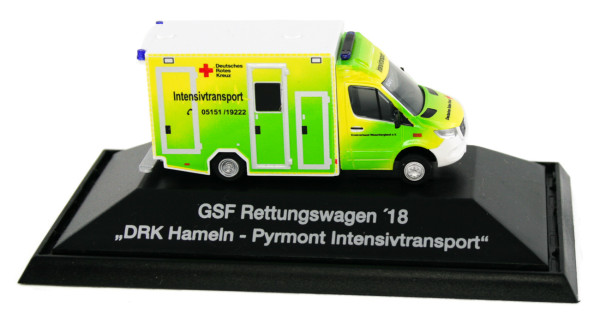 Rietze 76257 - GSF RTW ´18 DRK Hameln-Pyrmont Intensivtransport - 1:87 - Einsatzserie