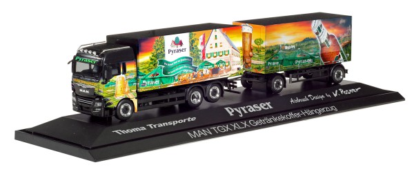 Herpa 121941 - MAN TGX XLX Getränkekoffer-Hängerzug &quot;Pyraser Brauerei / Thoma Transporte&quot; - 1:87