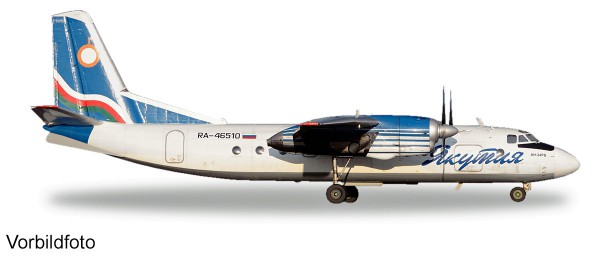 Herpa Wings 558839 - Yakutia Airlines Antonov AN-24RV - RA-46510 - 1:200
