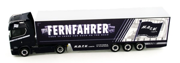 Herpa 936040 - Scania CS 20 HD Gardinenplanen-Sattelzug &quot;H.D.T.V./ Fernfahrer&quot; - 1:87