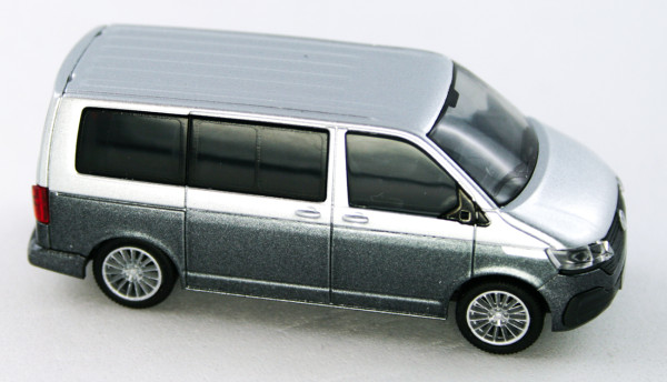 Rietze 11670 - Volkswagen T6.1 Bus KR reflexsilber/indiumgrau - 1:87